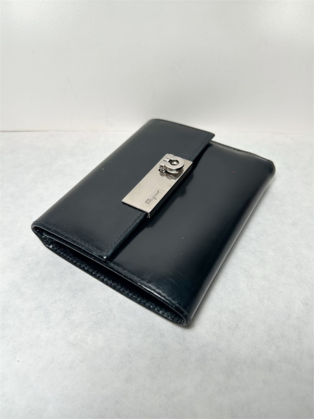 Salvatore Ferragamo Black Leather Compact Trifold Wallet Ganchini Authentic EUC